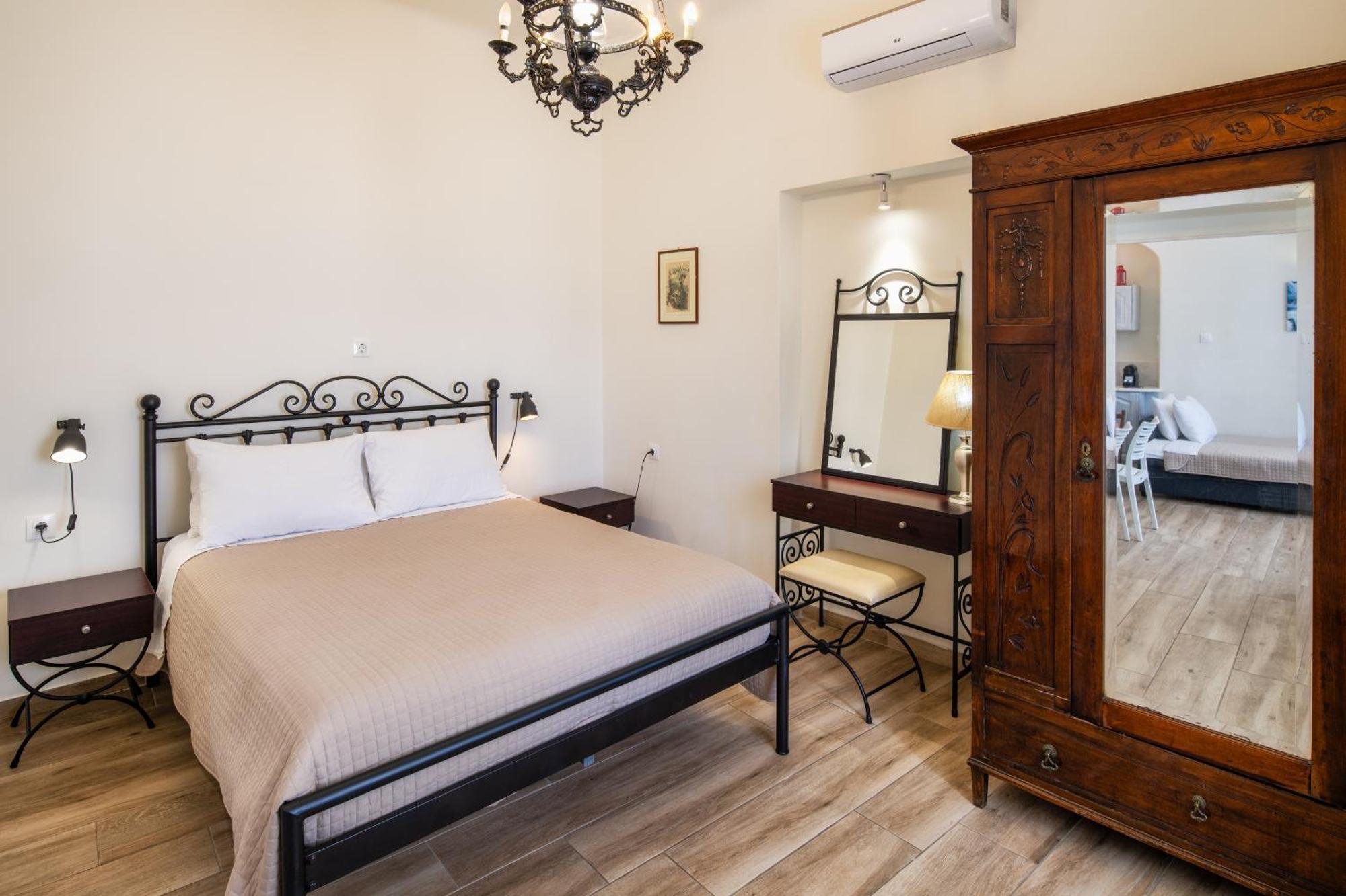 Day One Fira Mansion Apartment Екстериор снимка