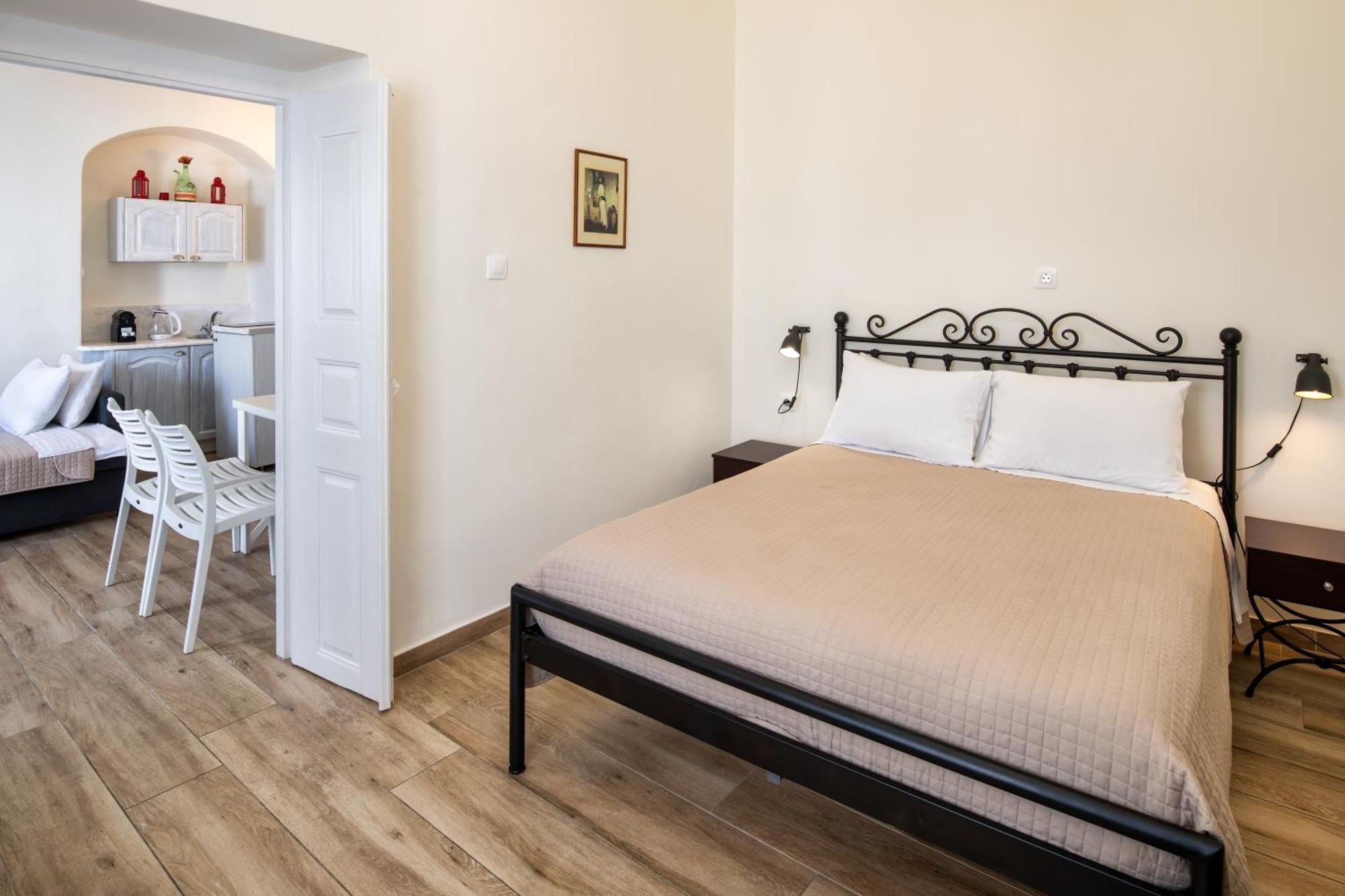 Day One Fira Mansion Apartment Екстериор снимка