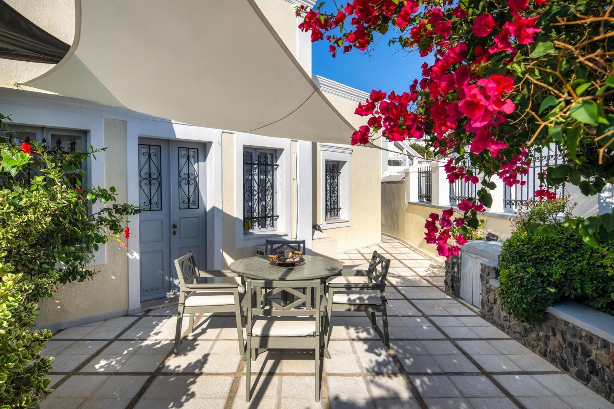 Day One Fira Mansion Apartment Екстериор снимка