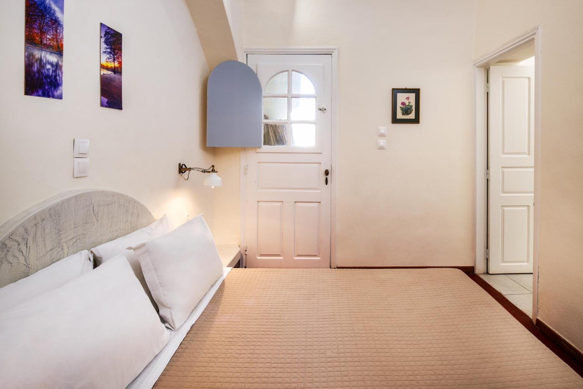 Day One Fira Mansion Apartment Екстериор снимка