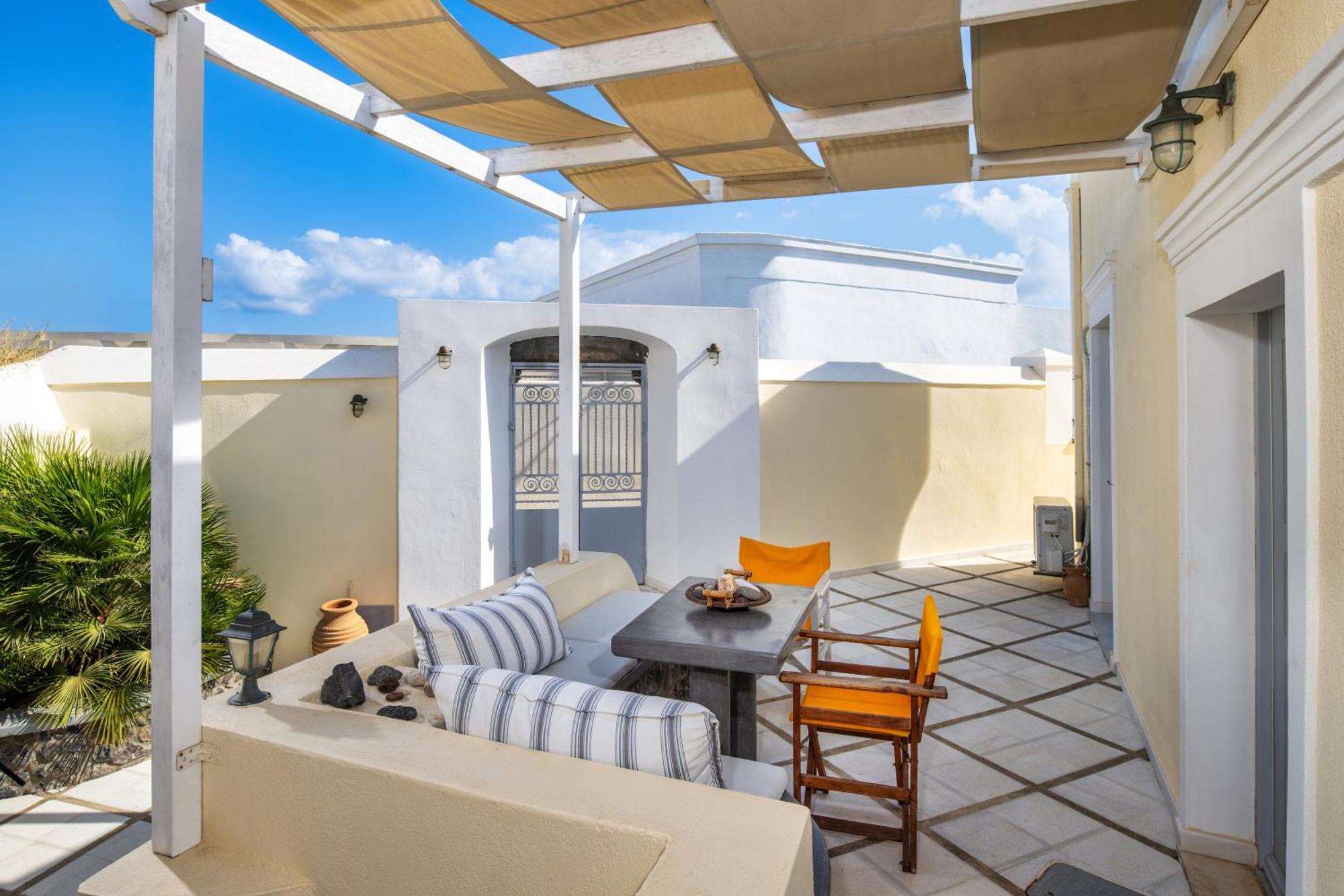 Day One Fira Mansion Apartment Екстериор снимка