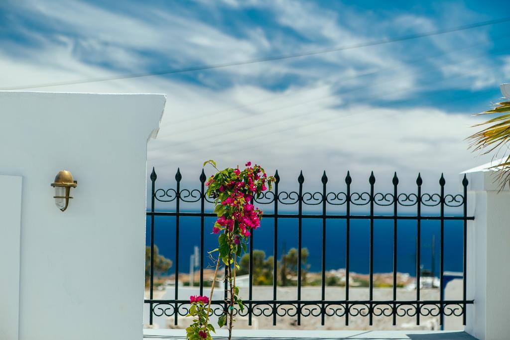 Day One Fira Mansion Apartment Екстериор снимка